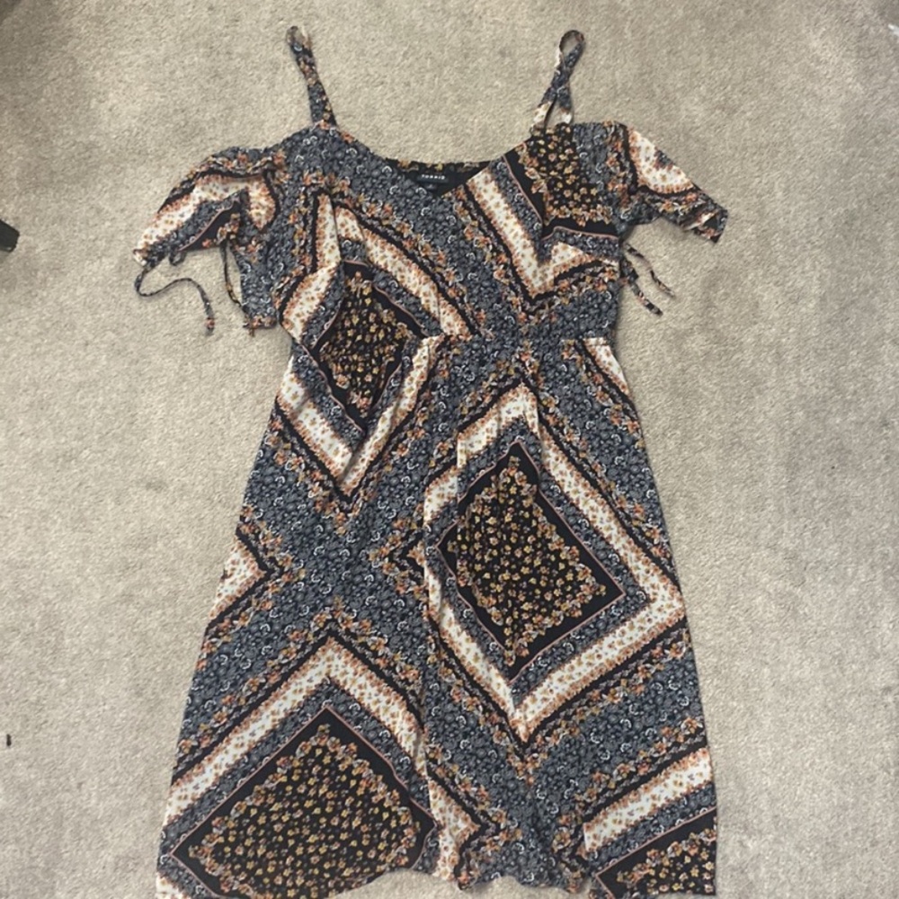 Torrid Black Floral Off The Shoulder Flowy Dress Size 2